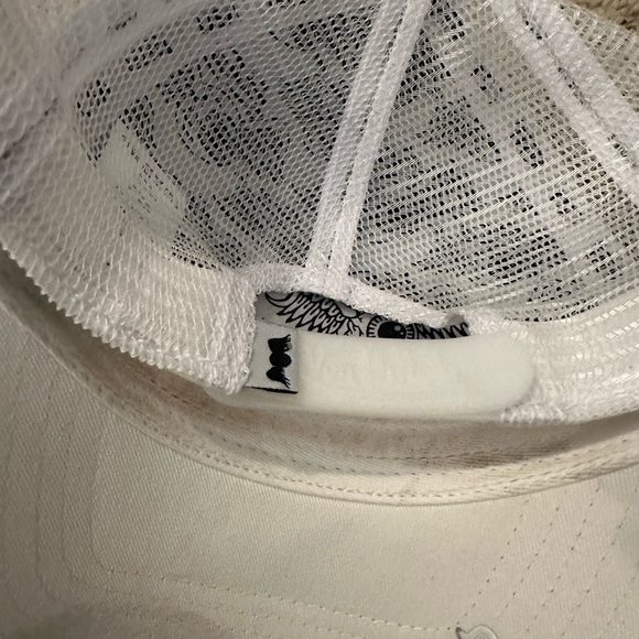 Authentic Von Dutch trucker hat - Picture 5 of 6